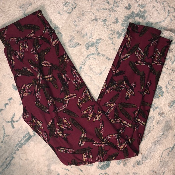 Burgundy Tween LulaRoe Leggings Feather Pattern - Picture 1 of 5